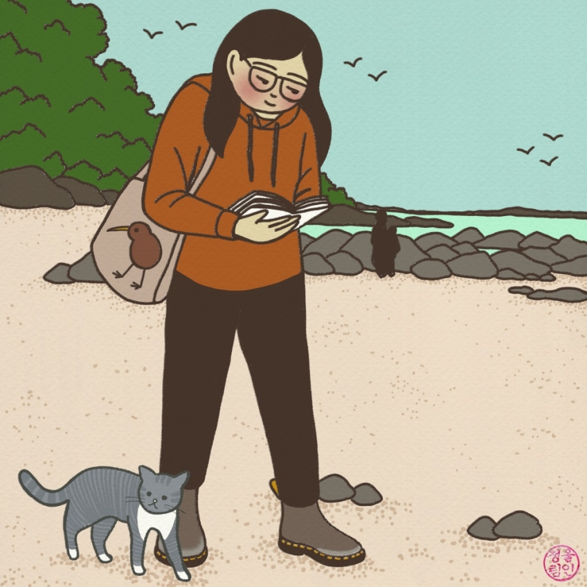 En illustration av en kvinna som läser en bok, bredvid henne är en katt. 