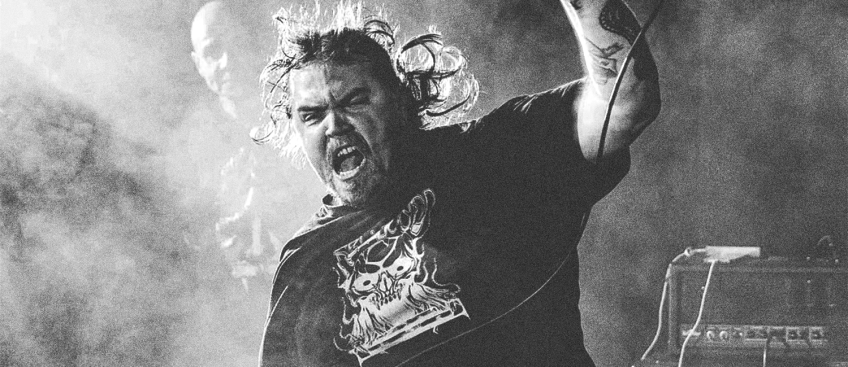 Bilden visar en skrikande man