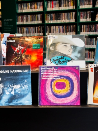 Vinylskivor till utlån på Kulturbiblioteket. 