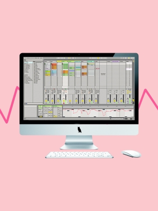En datorskärm som visar ett redigeringsprogram för ljud och musik. 