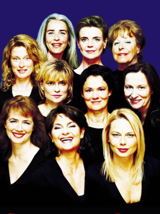 En grupp kända skådespelerskor skrattar mot kameran.